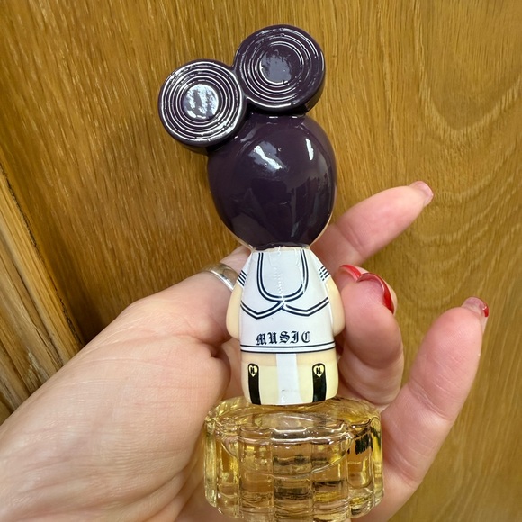 Harajuku Lovers "Music" Perfume Bottle - Picture 5 of 6